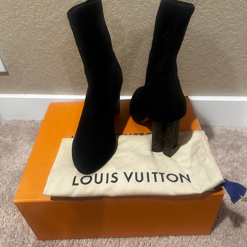 Louis Vuitton Black Ankle Boots with Slim High Heel and Pointed Toe